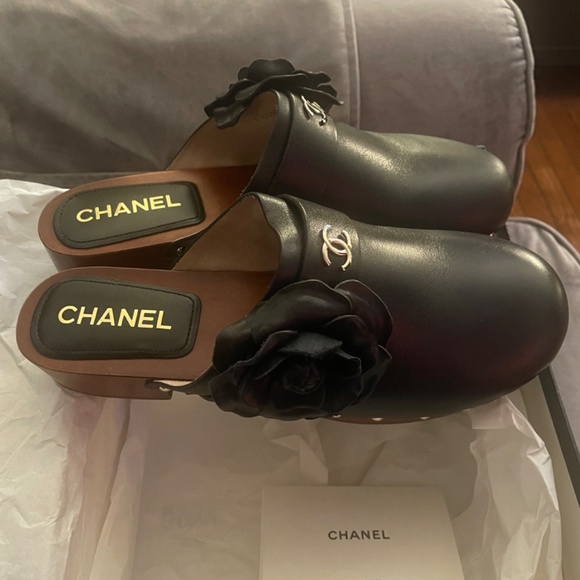 Chanel Clogs - Picture 2 of 7